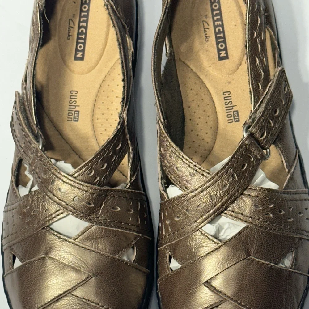 Collection B Women's Bronze Casual Shoes Clark’s size 7.5 pre owned